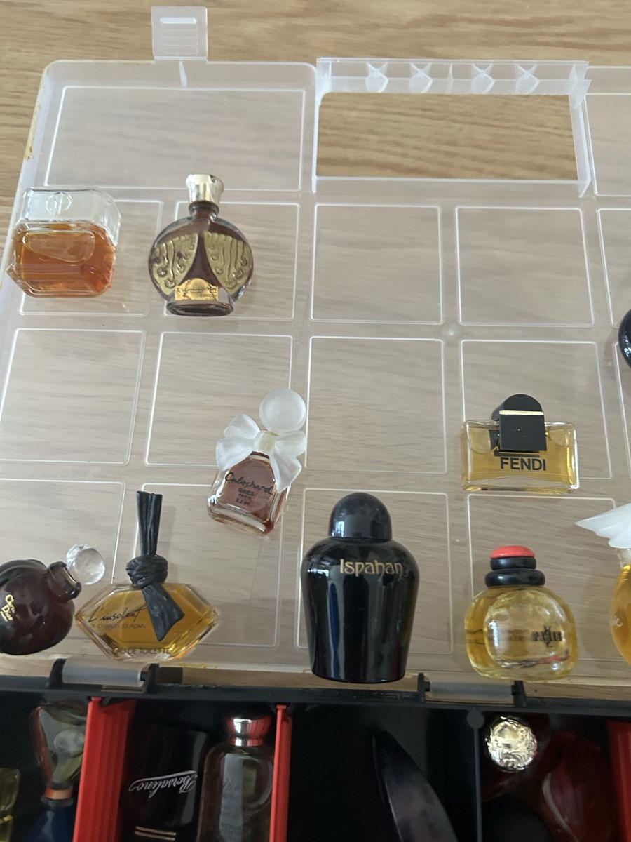 Parfum & Eau de Toilette: Parfüm  – Gebraucht aus Kreuzlingen von perleperle 1