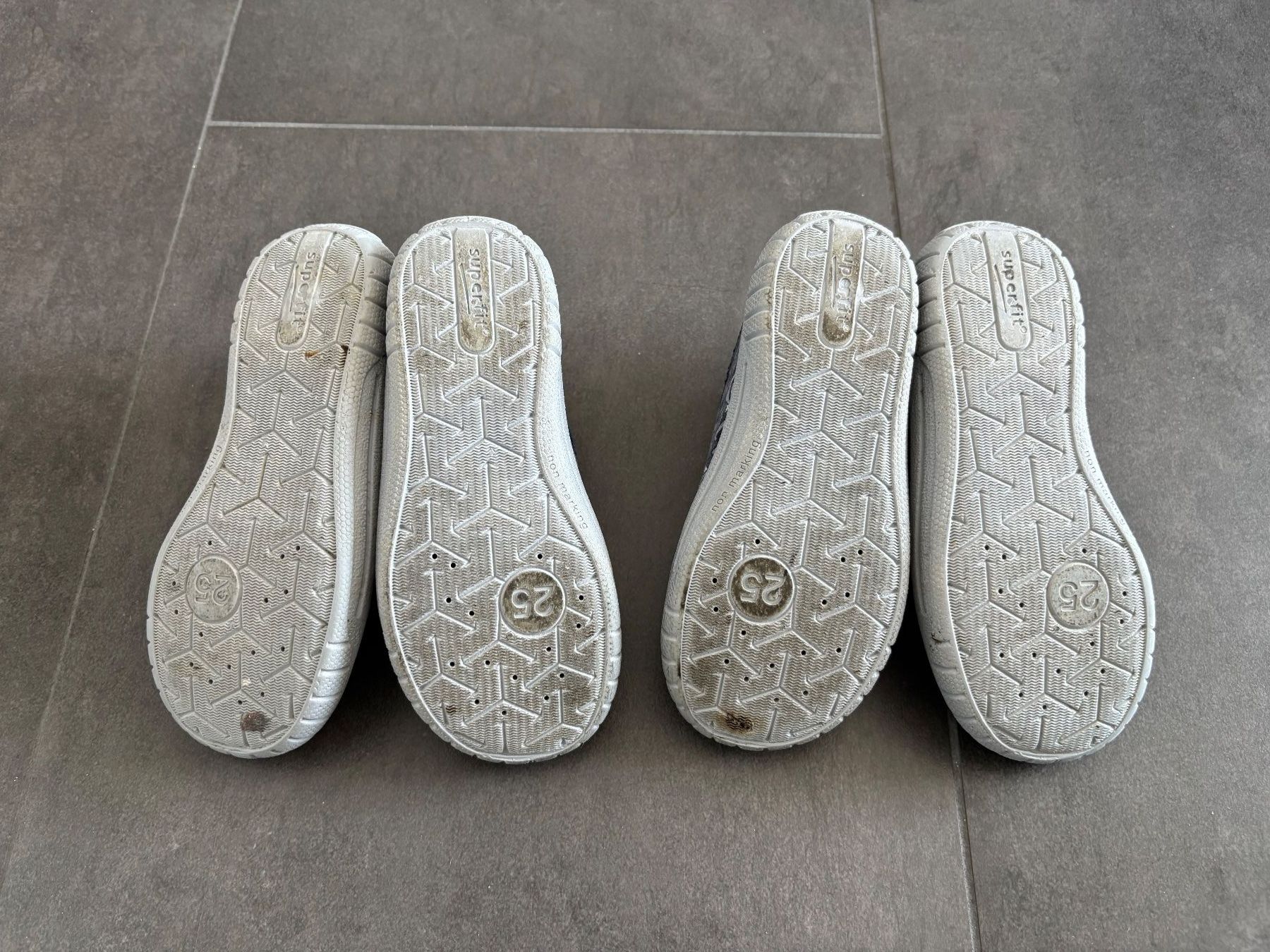 Schuhe für Jungen: SuperFit Haussche - 2 sets Gr. 25 – Gebraucht aus Oberägeri von MariaLehman 6