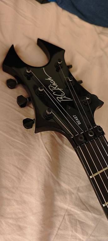 Musikinstrumente: BC RICH BEAST EMG-80 FLOYD ROSE – Gebraucht aus Wölflinswil von EIFACH_CJ 1