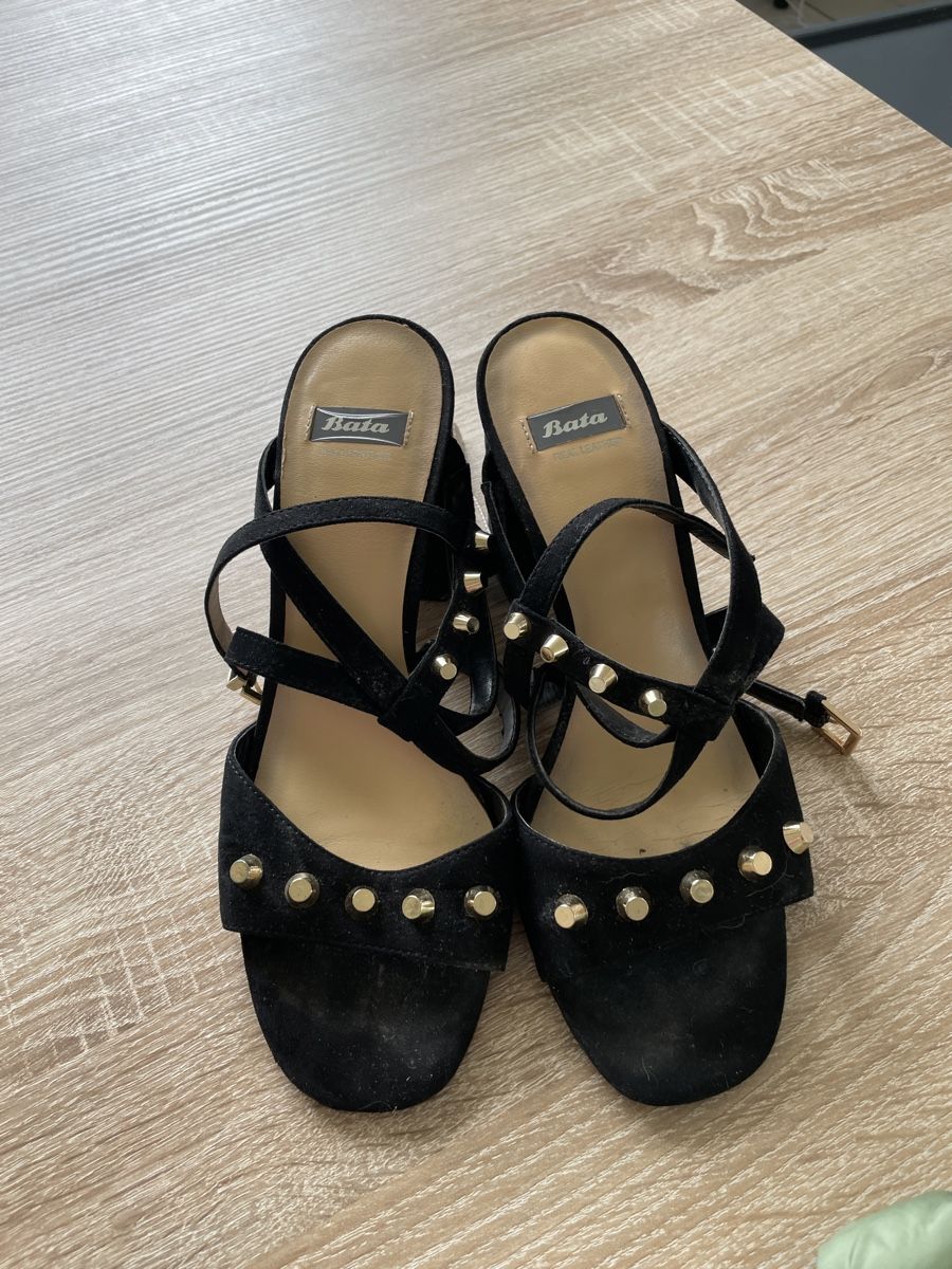 Damenschuhe: Schicke Sandalen von Bata, schwarz, Grösse 38 – Gebraucht aus Diegten von kip_wg9z