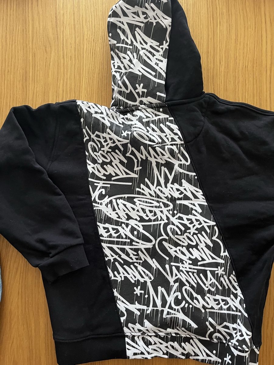 Maglioni & Felpe: Sprayground Hoodie Kinder Grösse 14 – Usato da St. Gallen venduto da Asever___ 1