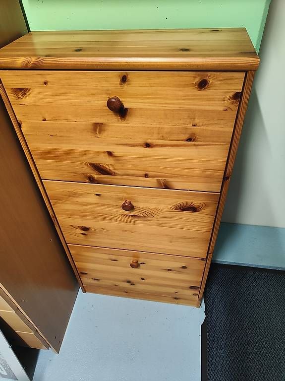 Garderobe: Schuhmöbel – Gebraucht aus Zetzwil von cosmaschiwa1 1