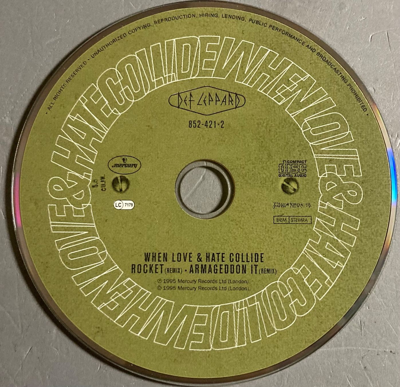 CD: DEF LEPPARD - WHEN LOVE & HATE COLLIDE – Usato da Poliez-Pittet venduto da Newtown-Records 1