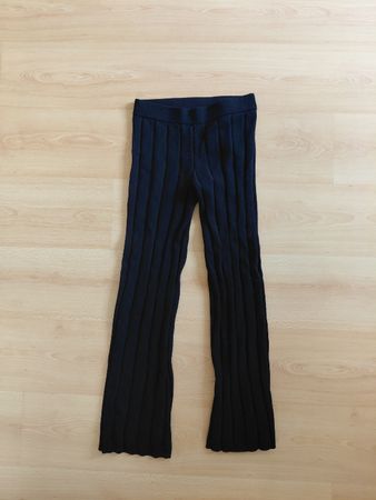 H&M Strickhose gerippt schwarz Grösse S guter Zustand