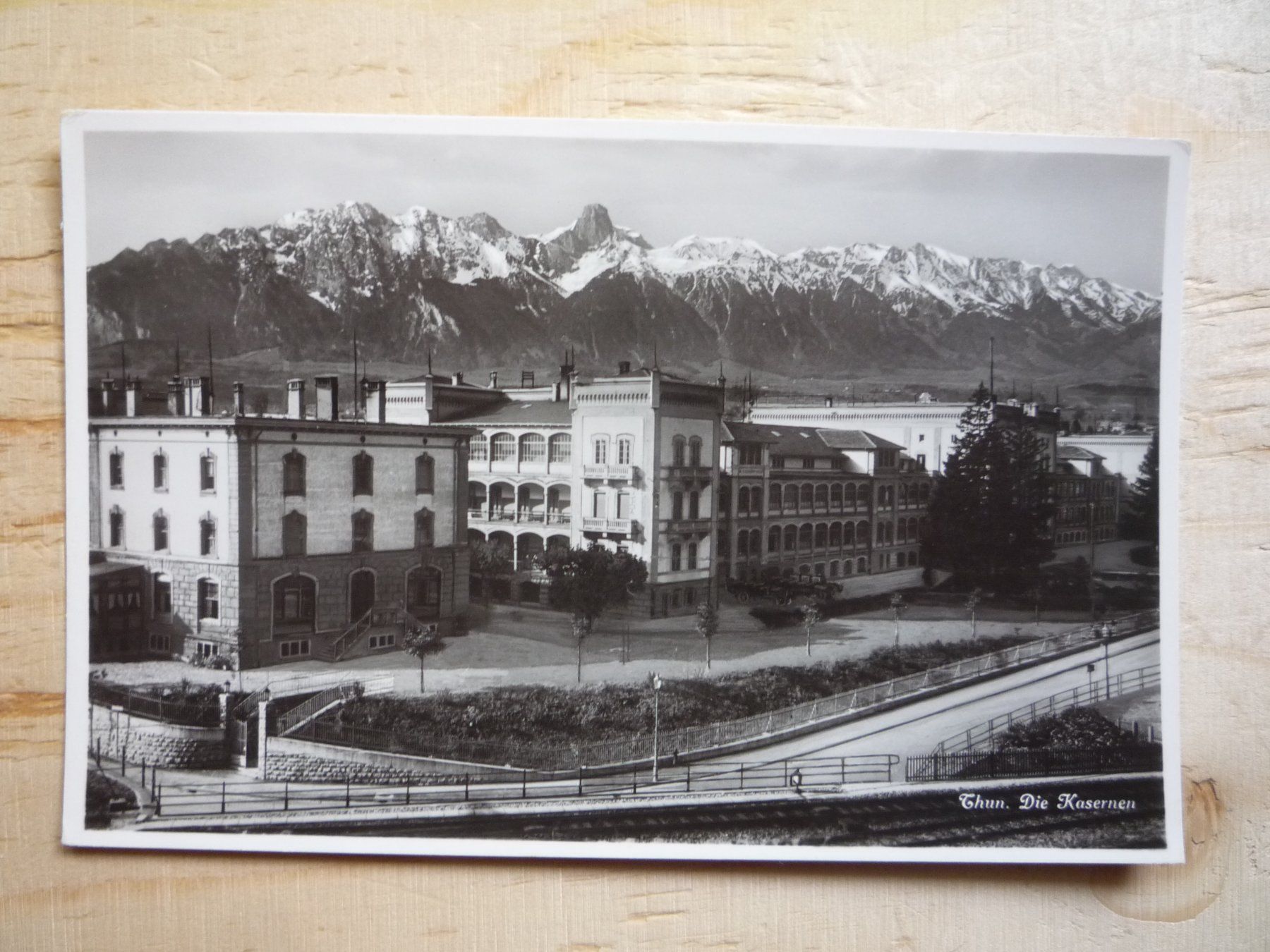 Cartoline postali: Thun. Die Kaserne, 23.II.38 – Usato da Rieden SG venduto da Brockehuesli