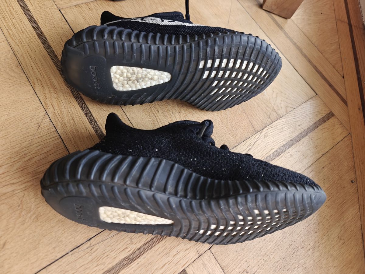 Adidas Herrenschuhe: Adidas Yeezy Boost 350 V2 Core Black Size 38 – Gebraucht aus Genève von WaterPro 6