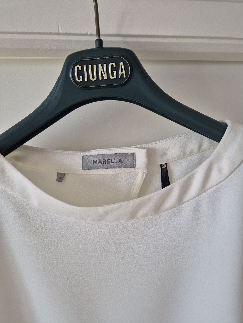 Marella T-shirt: New tshirt Marella size 34 – Nuovo (secondo la descrizione) da Lausanne venduto da Issss 1