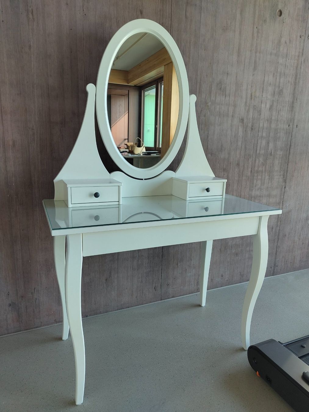 Ikea Coiffeuses: IKEA HEMNES Schminktisch – D'occasion à Regensdorf par kat_5n2y
