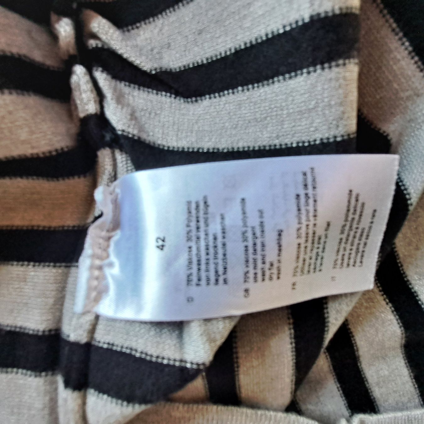 Pulls & Sweat-shirts: neuer pullover grösse 42 – Neuf (Voir description) à Walchwil par TIERCHEN23 1