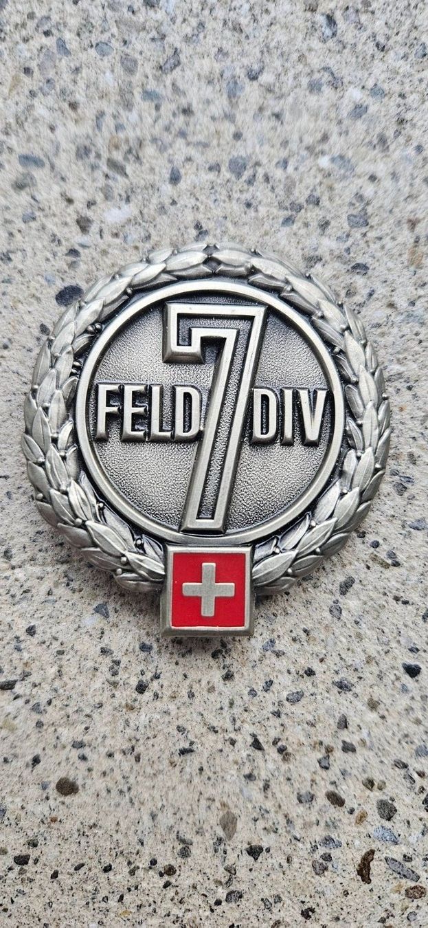 Schweizer Armee Placchette & Badge: *** Beretemblem Silber Schweizer Armee *** – Nuovo e nell'imballaggio originale da Riedholz venduto da fr_sIruP