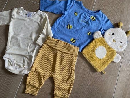 NEUES Baby-Geschenk-Set Gr. 50/56 "Bienli"