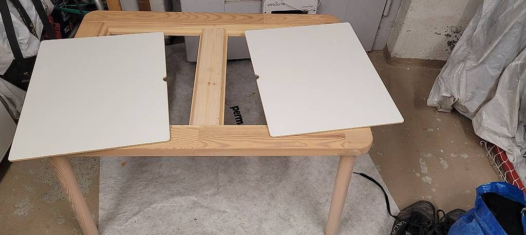 Ikea Tische: Kindertisch, FLISAT (IKEA) – Gebraucht aus Windisch von roumetm 2