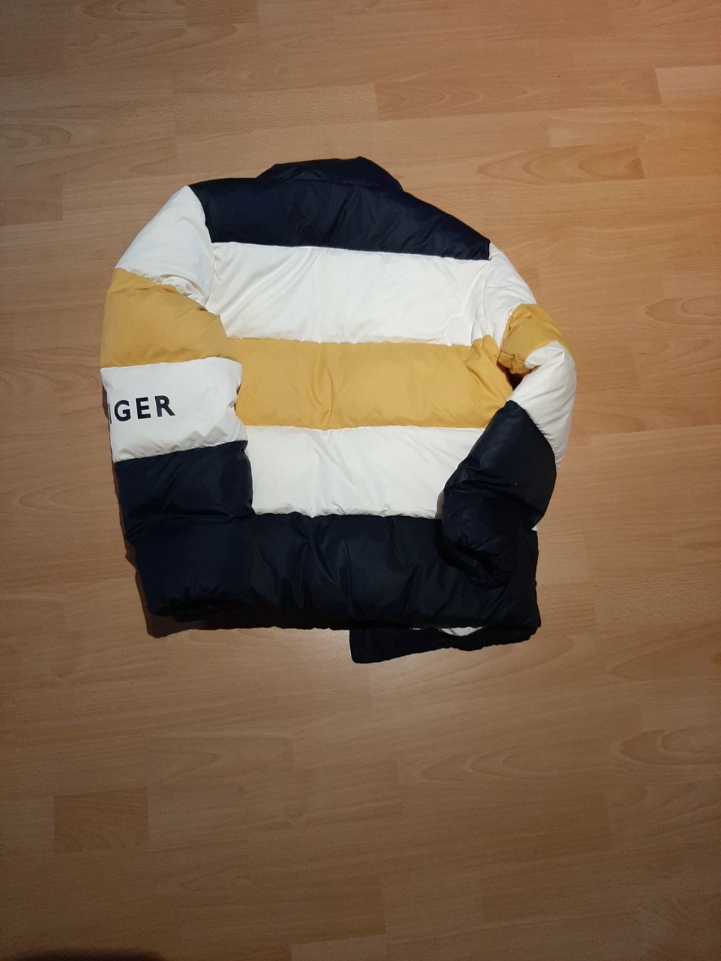 Tommy Hilfiger Giacche: Winterjacke Tom Hilfieger Gr.152 – Nuovo (secondo la descrizione) da Schwanden GL venduto da Andy-74 2