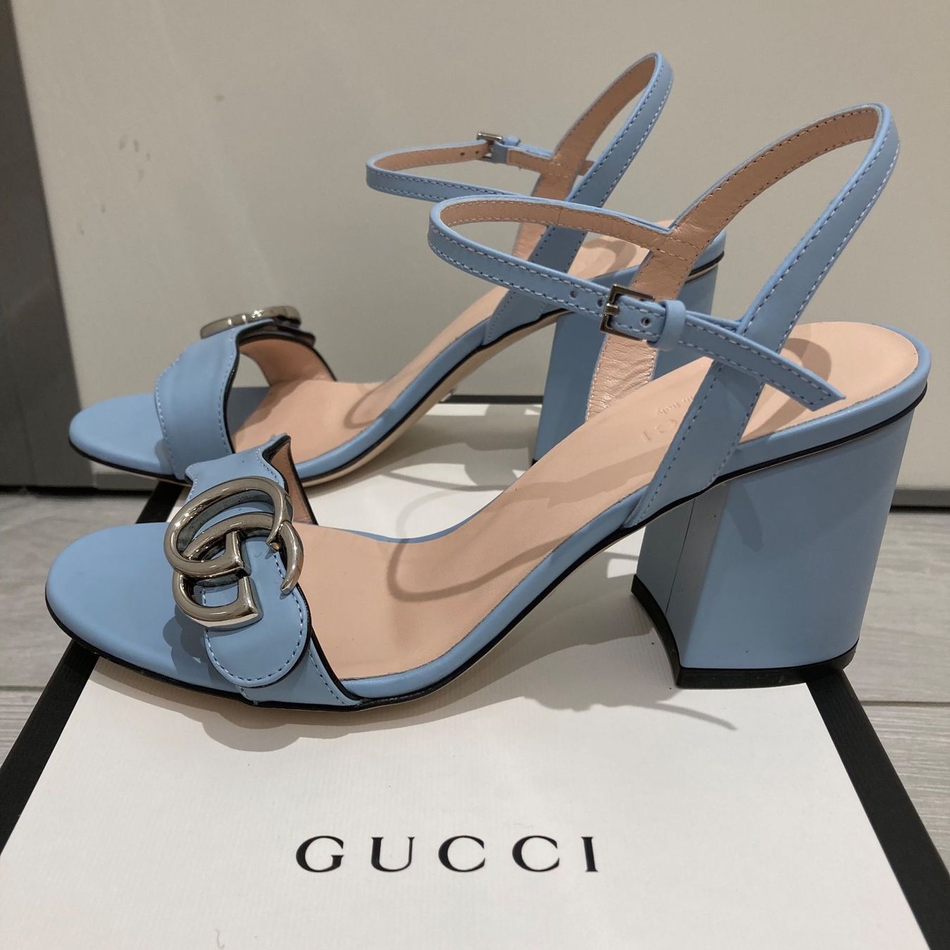 Gucci Scarpe da donna: Gucci Sandali no. 36 – Usato da Paradiso venduto da Kayakara