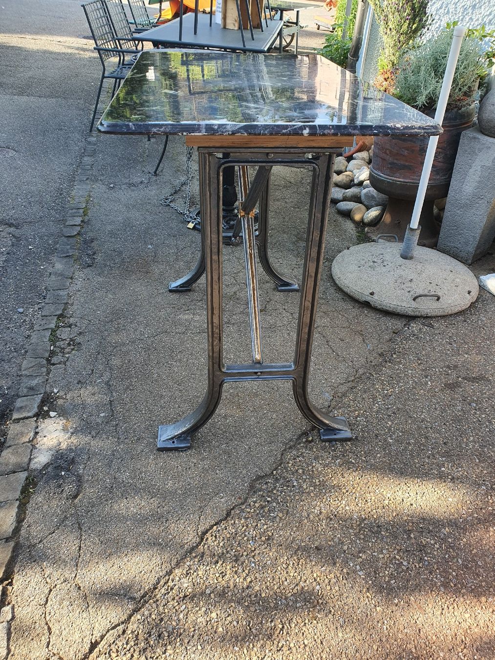 Tables: Stehtisch massiv / restauriert – D'occasion à Wangen b. Olten par Hecht62xyz 1