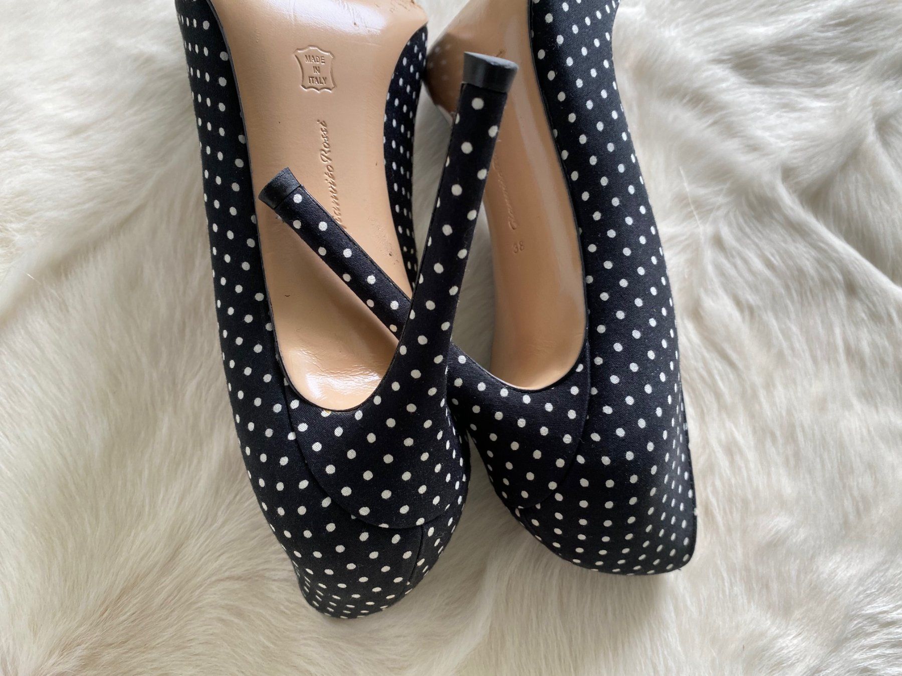 Gianvito Rossi Scarpe da donna: Gianvito Rossi, Pumps Gr. 38 – Usato da Staad SG venduto da sei_m7js 2