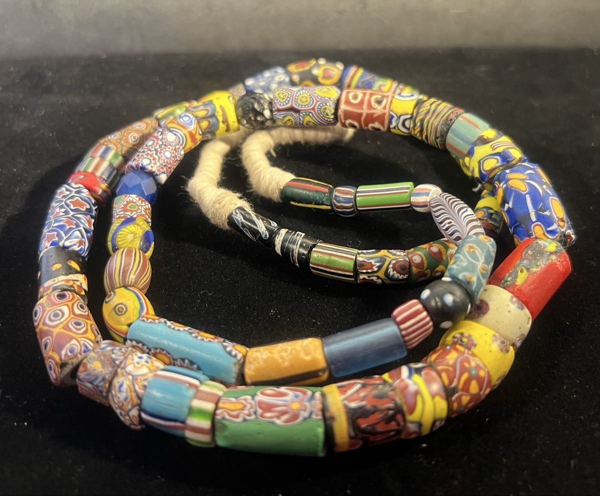 Murano Catenine: Rang Unique Millefiore Trade Beads Murano Multicolore – Usato da Genève venduto da DELIRBEADS 2