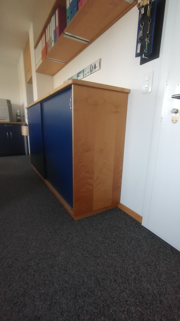 Cassettiere: Sideboard Schrank mit Schiebetüren – Usato da Zollikerberg venduto da Alasaka2013 2