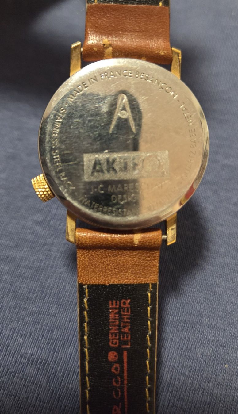 Orologi: Lot de 2 montres - thème musique – Usato da Neyruz FR venduto da RocketRide 4