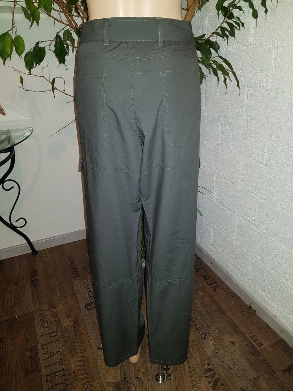 Hosen: RAINBOW Pantalon / Hose taille / Grosse 48 EUR – Gebraucht aus Cossonay-ville von Super-Price-Quality 6