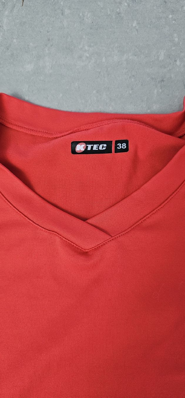 T-shirt: maglietta fit k tec – Usato da Gordola venduto da Alfacigno 1