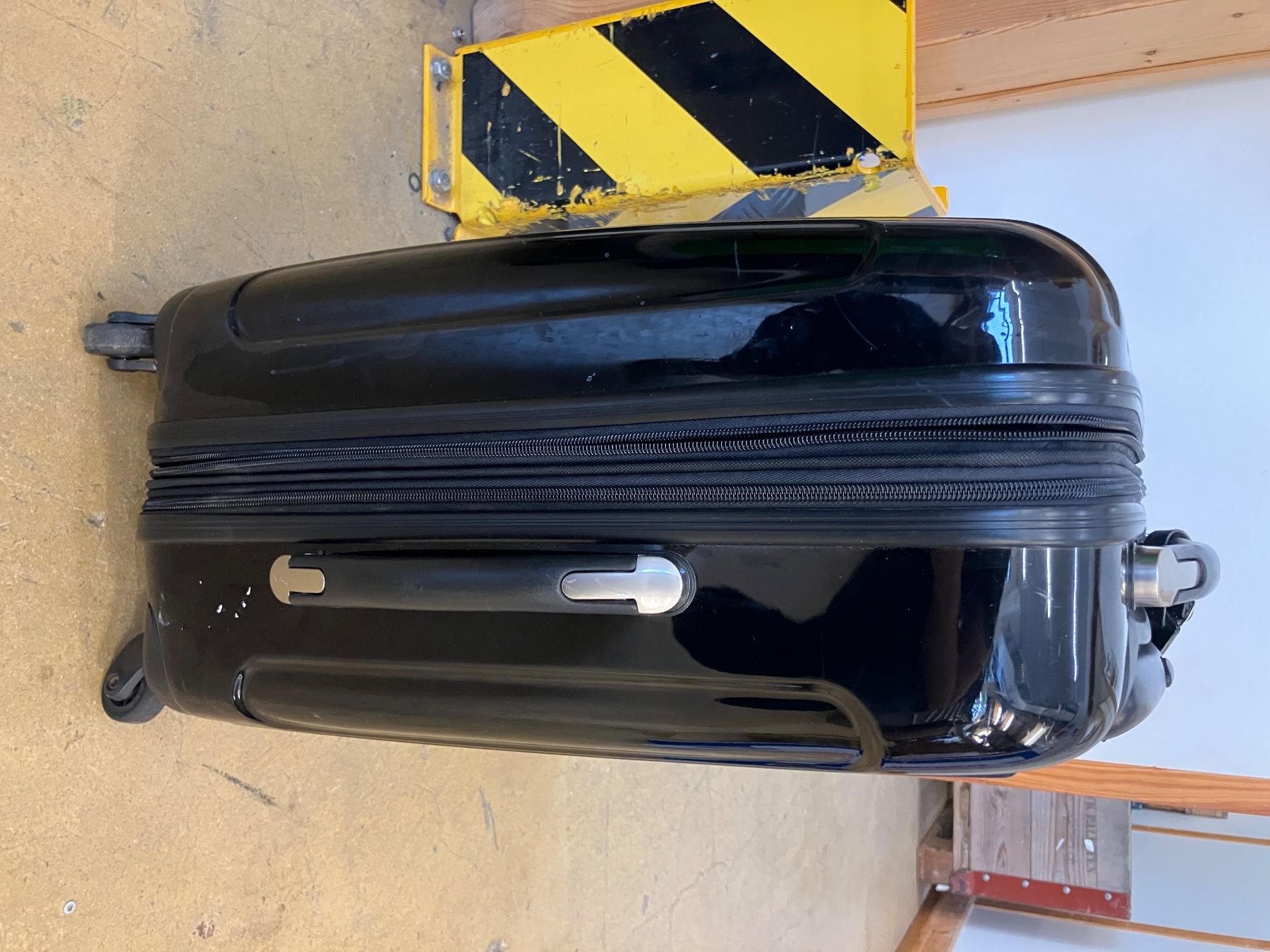 Sonstiges zu Aviatik: Schwarzer Trolley Gepäckkoffer – Gebraucht aus Dübendorf von sdbu-frappant 1