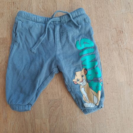 Trainerhose Grösse 68