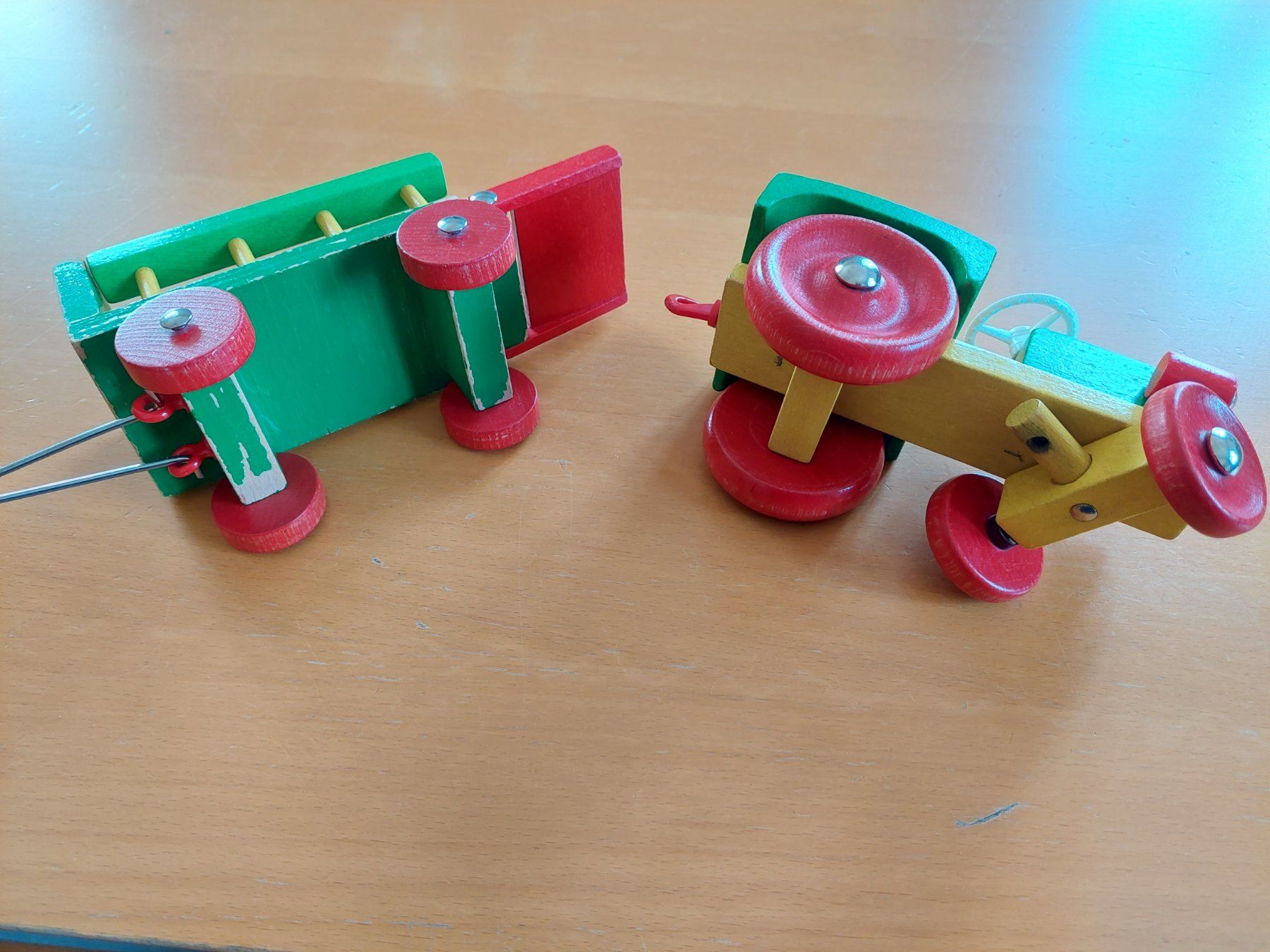 Spielzeuge: Heros Traktor/Holz – Gebraucht aus Zürich von xxyy00 7