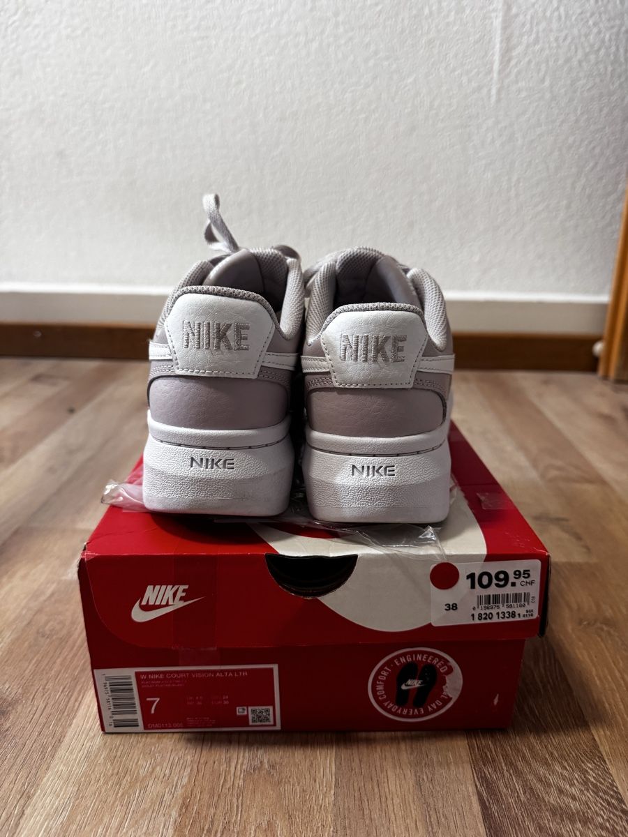Nike Scarpe da donna: Nike Court Vision Alta LTR – Nuovo (secondo la descrizione) da Interlaken venduto da hel_bm2g 7