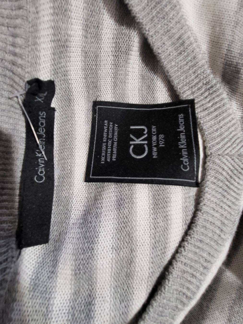 Calvin Klein Maglioni & Felpe: Pull coton Calvin Klein XXL rayé gris/blanc - – Usato da Niedergösgen venduto da Eva2410 8