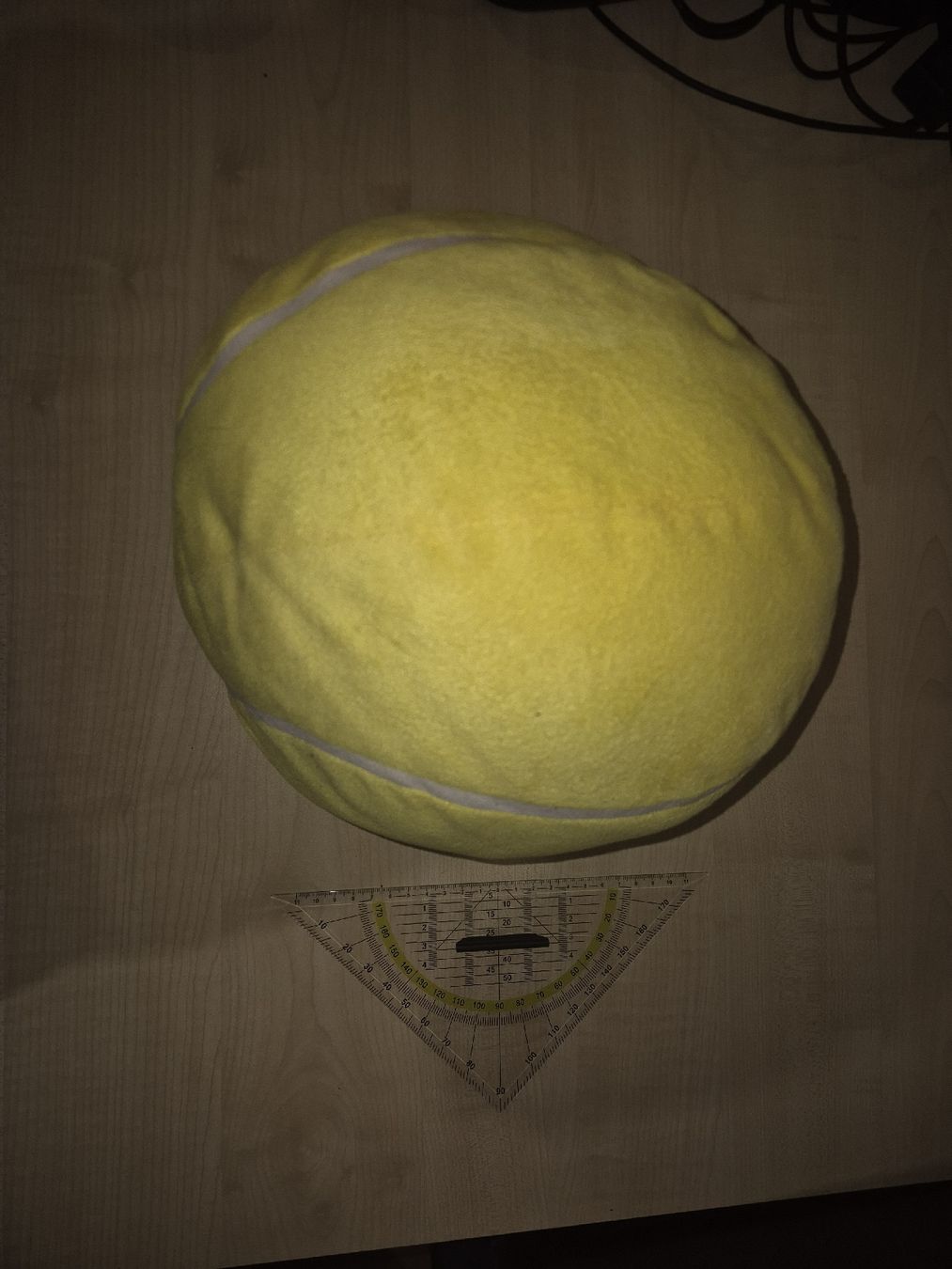 Giocattoli: Plüsch Tennisball – Usato da Gipf-Oberfrick venduto da Cyclodecan 1