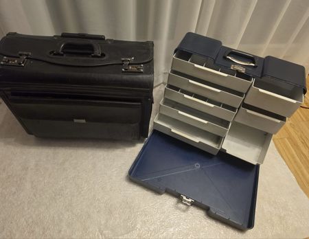 Rollkoffer und Werkzeugkoffer Set schwarz blau gebraucht