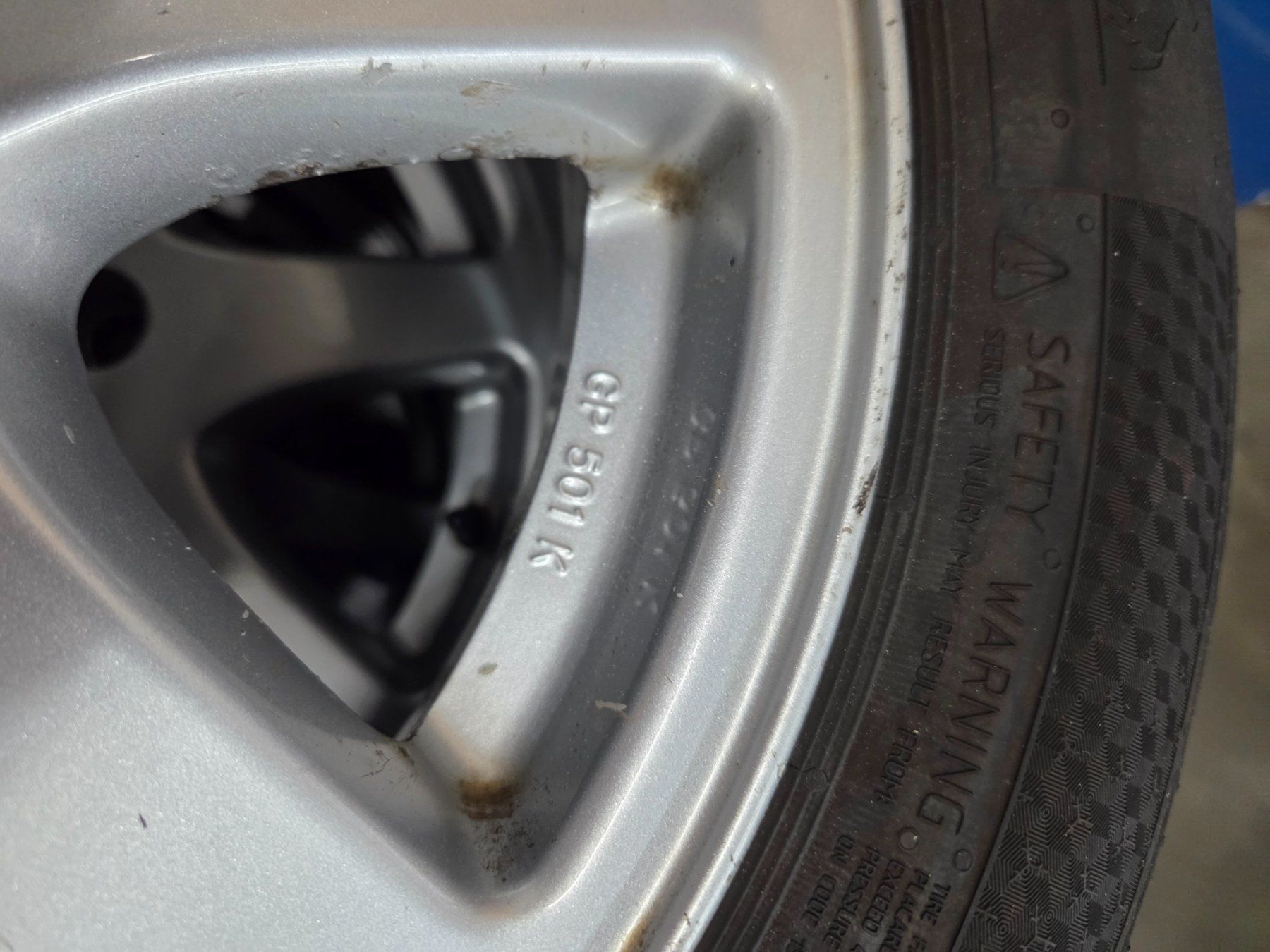 Continental Pneus & Kompletträder: Winterräder Continental 185/60 R15 – Gebraucht aus Frasnacht von garhalt 4
