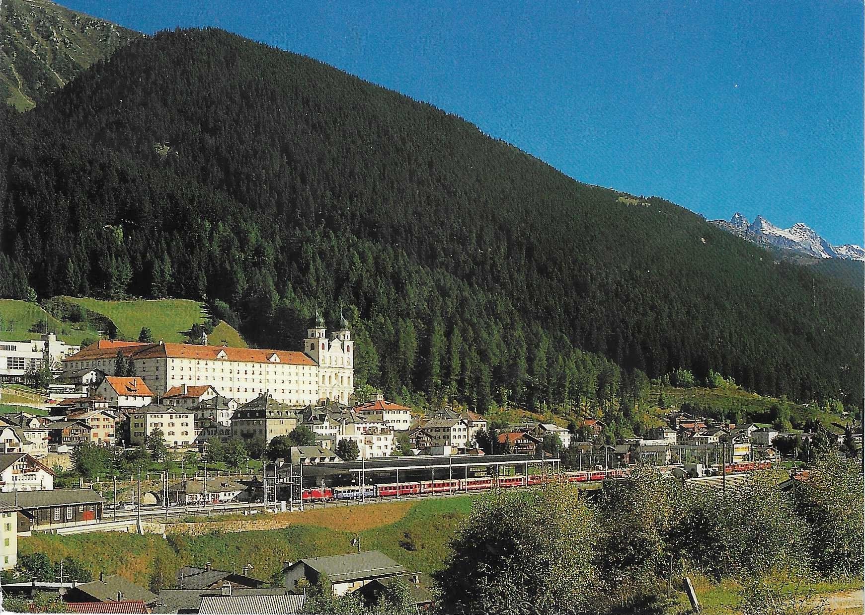 Cartoline postali: Disentis mit Kloster und Bahnhof – Usato da Rothrist venduto da Stranglehold