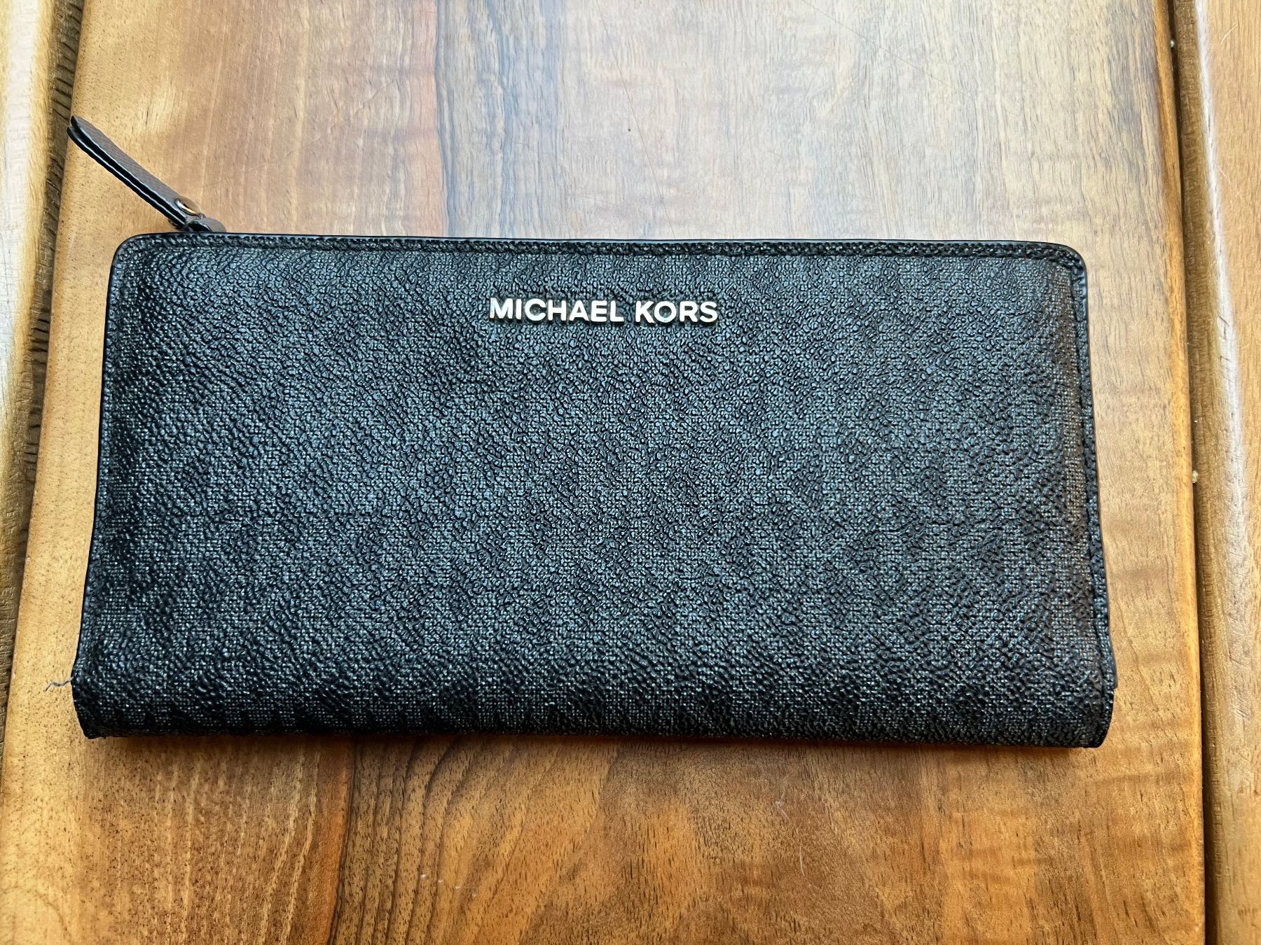 Michael Kors Portafogli: MIchael Kors - Porte monnaie – Usato da Athenaz (Avusy) venduto da Drine1971