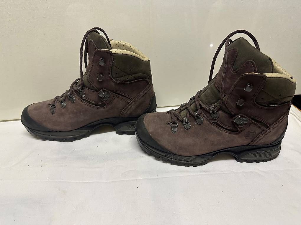 Damenschuhe: Wanderschuhe Damen – Gebraucht aus Köniz von Bergkristall9 1