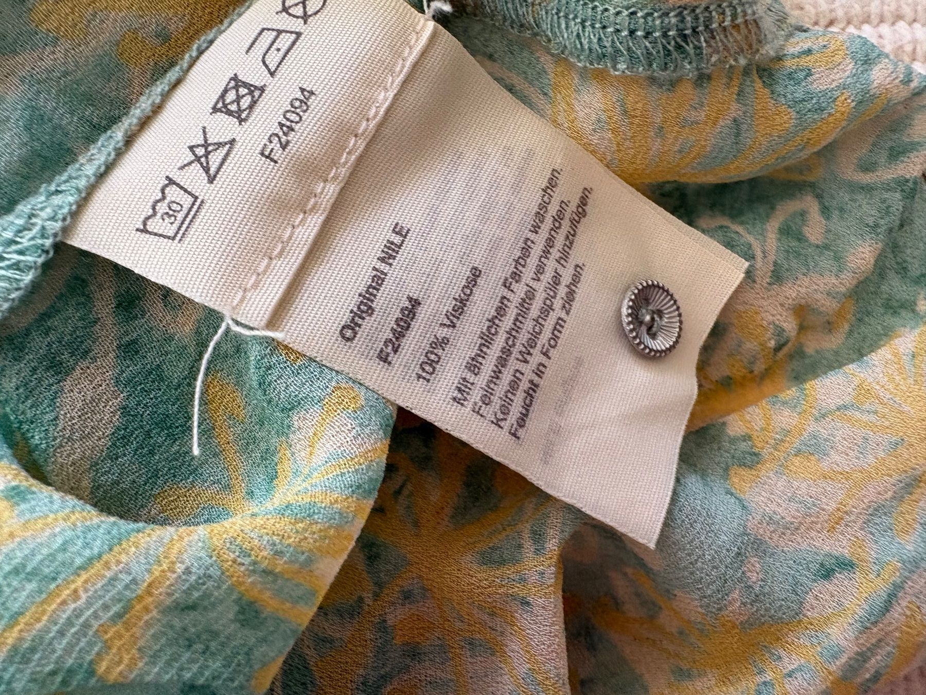 Nile Blusen: NEUE Nile Bluse M – Gebraucht aus Hombrechtikon von star8888 4