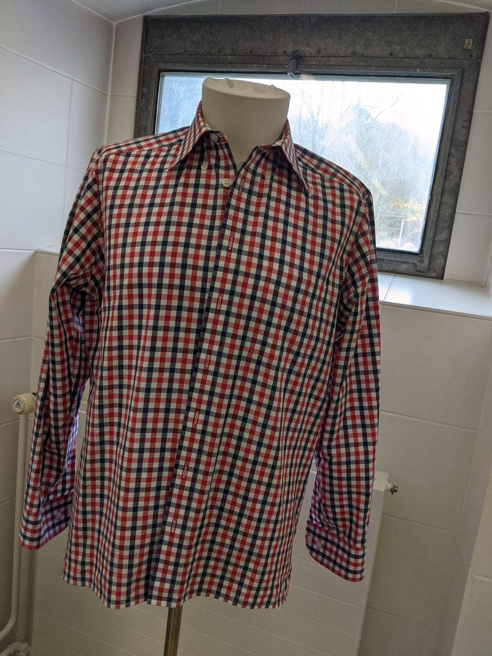 Camicie: Herrenhemd – Usato da Langnau am Albis venduto da Judithsebi 2