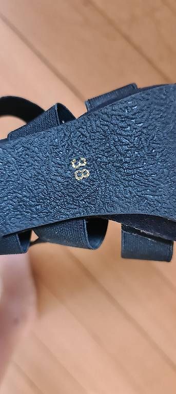 Scarpe da donna: Schuhe – Usato da Mörschwil venduto da mar_5yyy 1
