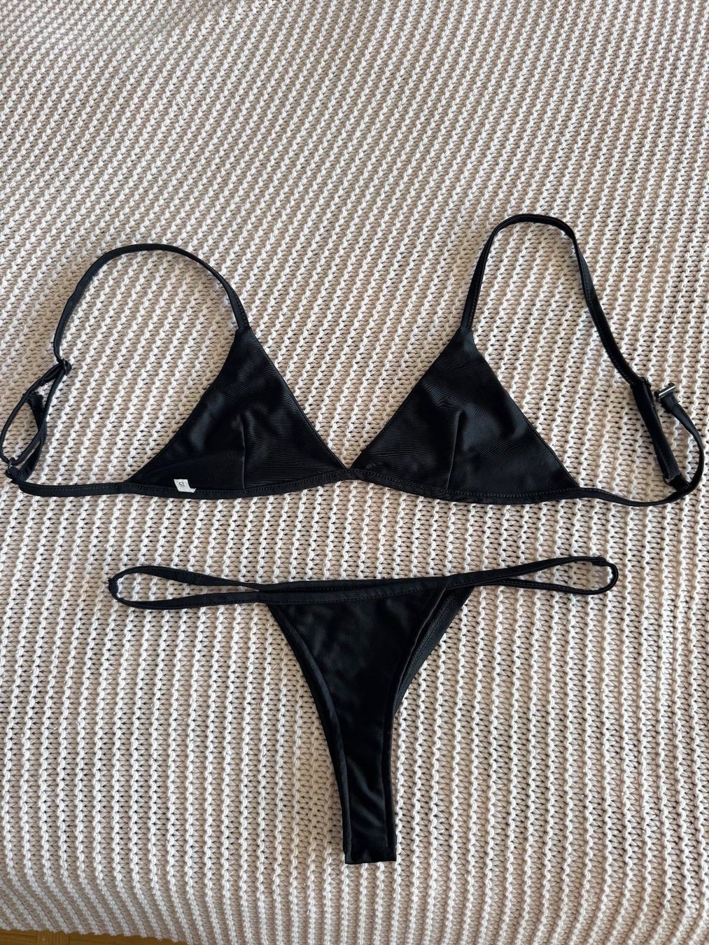Costumi da bagno & Bikini: Maillot de bain noir S – Nuovo (secondo la descrizione) da Montreux venduto da Izapechee 1