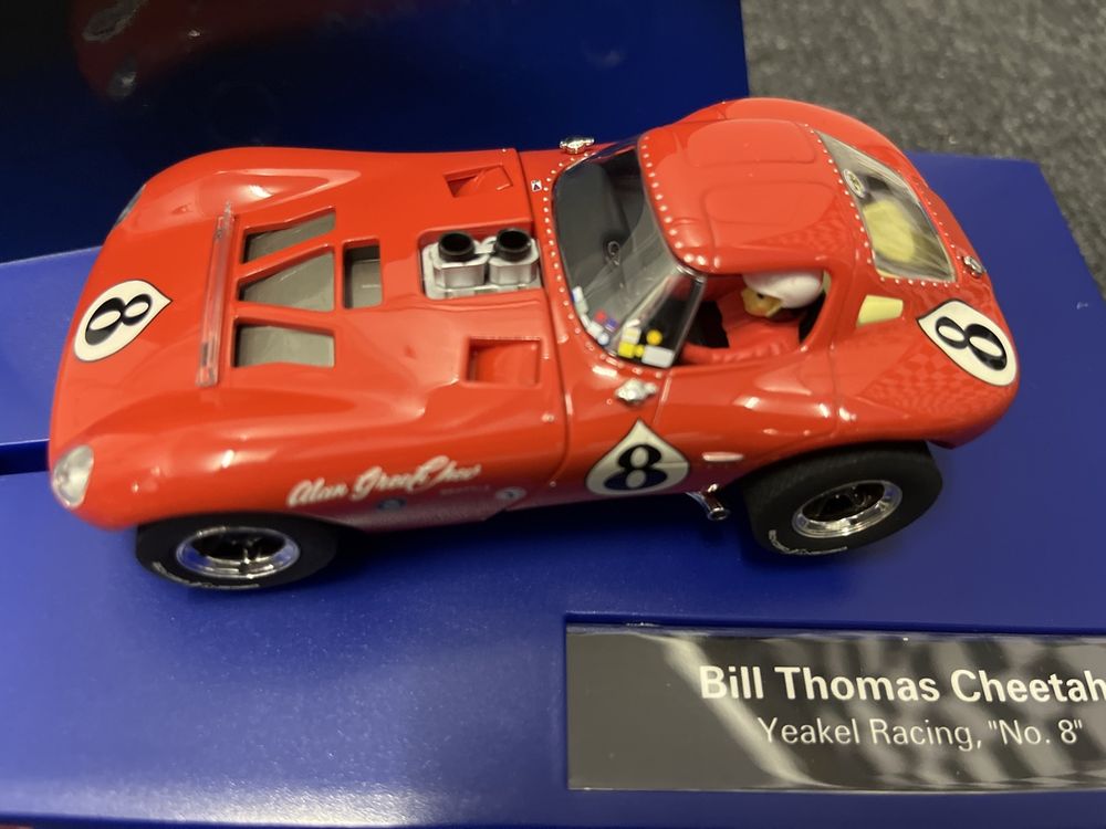 Carrera Digital 30648 – Bill Thomas Cheetah Aluminium Chrome, éclairage NEUF