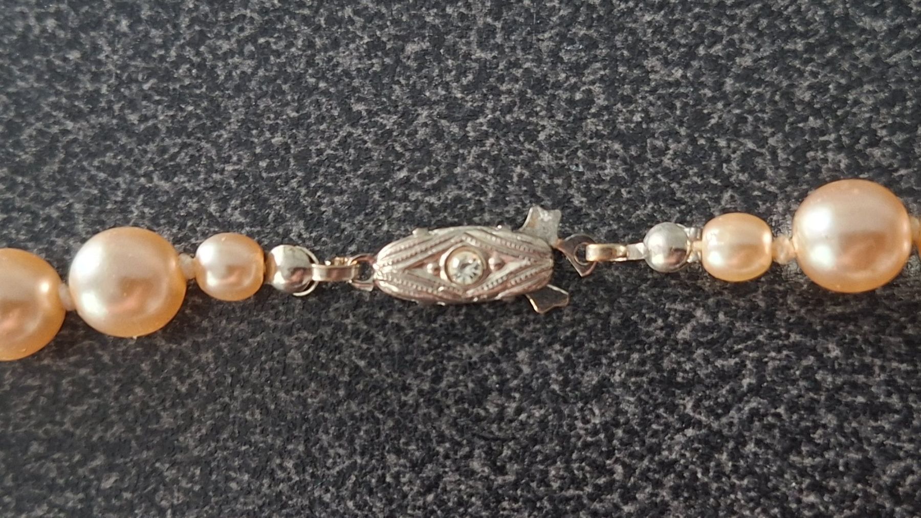 Ketten: Perlenkette mit Schmuckverschluss Vintage – Gebraucht aus Gattikon von jeansgli 1