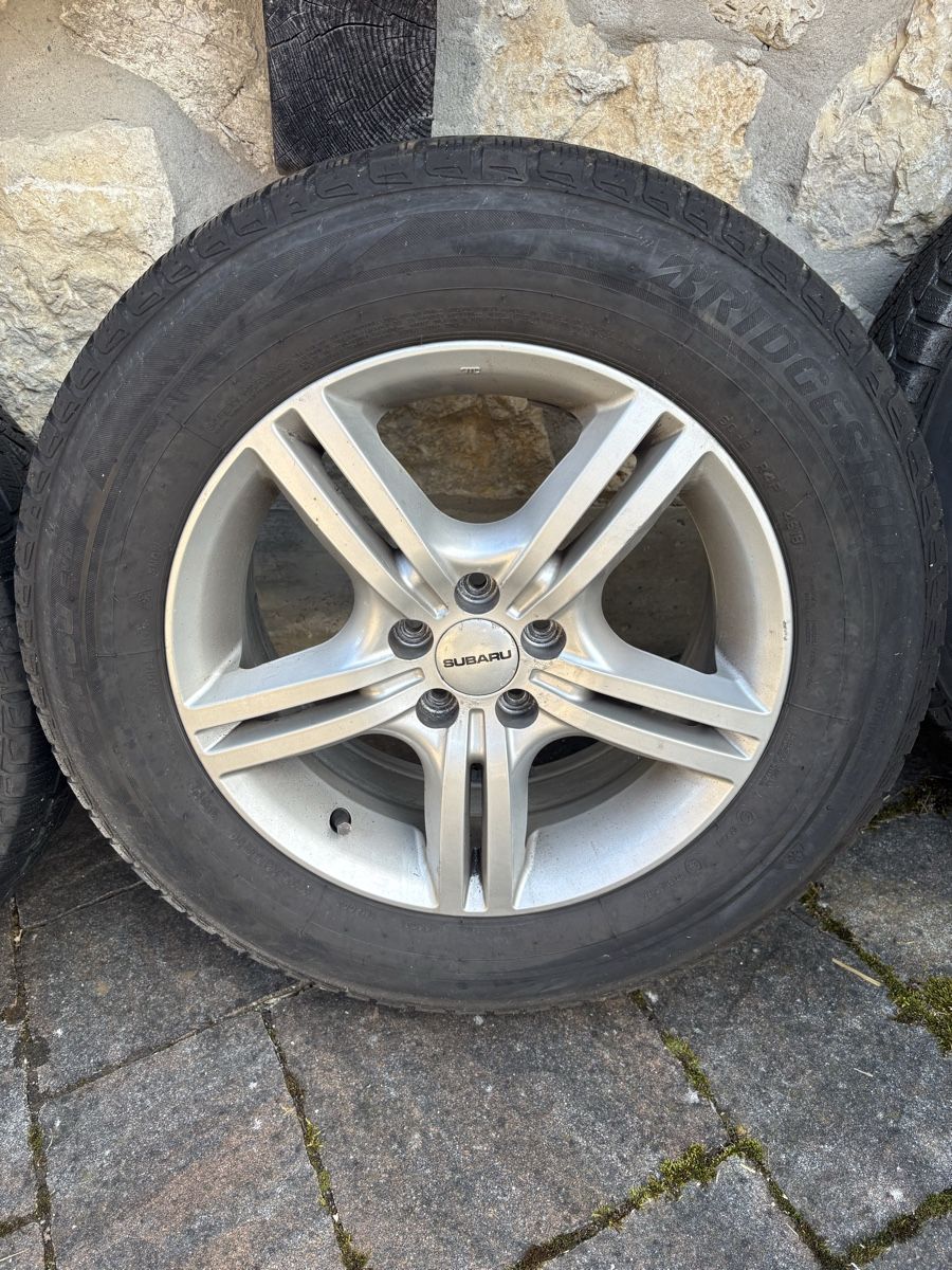Pneumatici & Ruote complete: Winterräder Subaru Forester 16 Zoll – Usato da Hellikon venduto da lui_cgg2 3