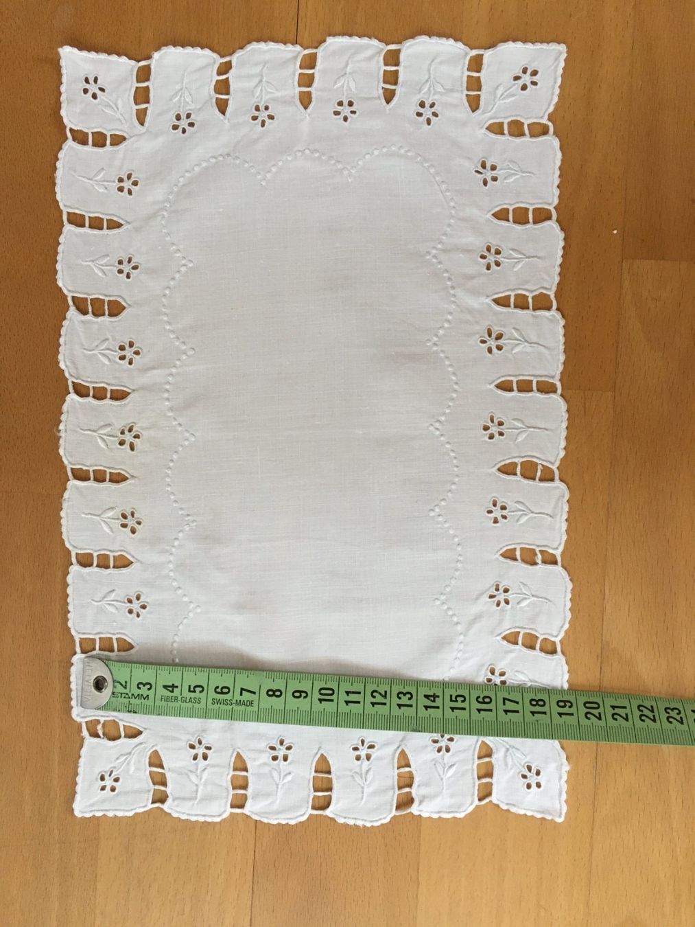 Sottobicchieri: Spitzendeckchen   Handarbeit  30 x 19 cm – Usato da Subingen venduto da ArtBead 3