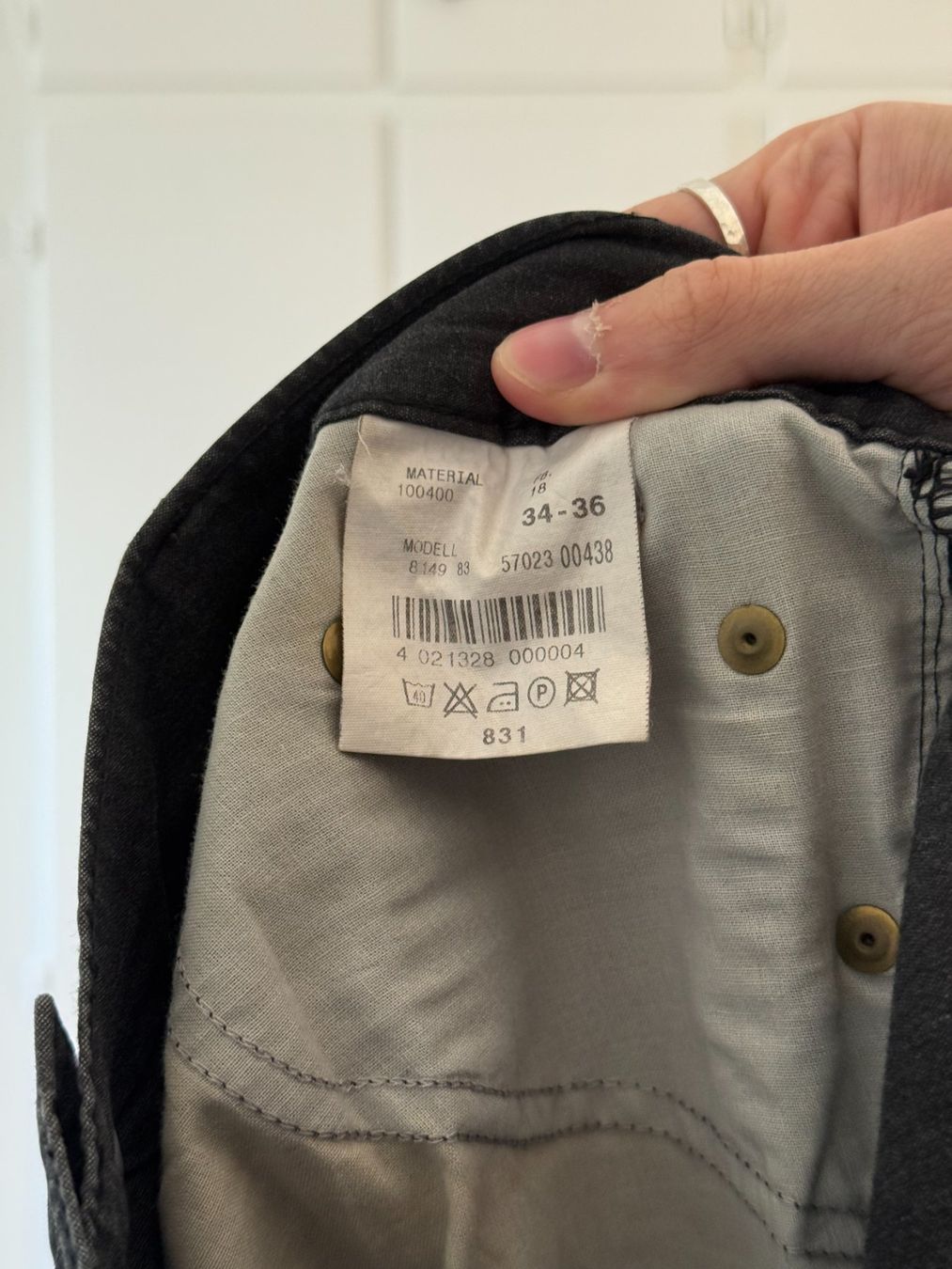 Jeans: Commander Jeans Grösse 34-36 – Usato da Basel venduto da FrozenFire 1
