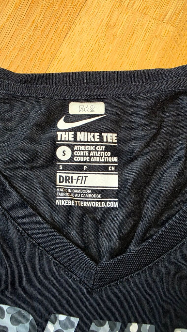 Nike T-Shirts: Sportshirt von Nike – Gebraucht aus Dübendorf von Jolenia 2