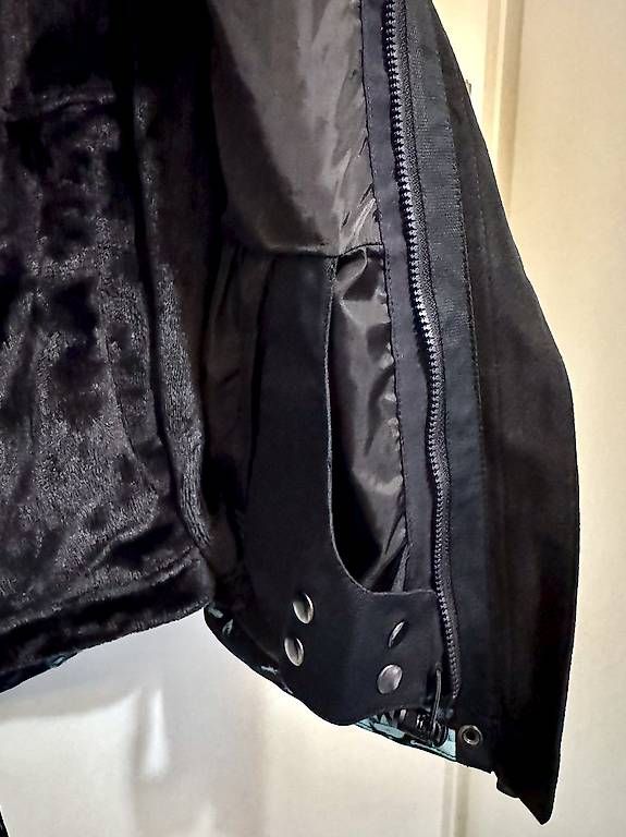 Roxy Giacche: ROXY SNOWBOARD JACKE GR. L – Usato da Wabern venduto da John_P 3