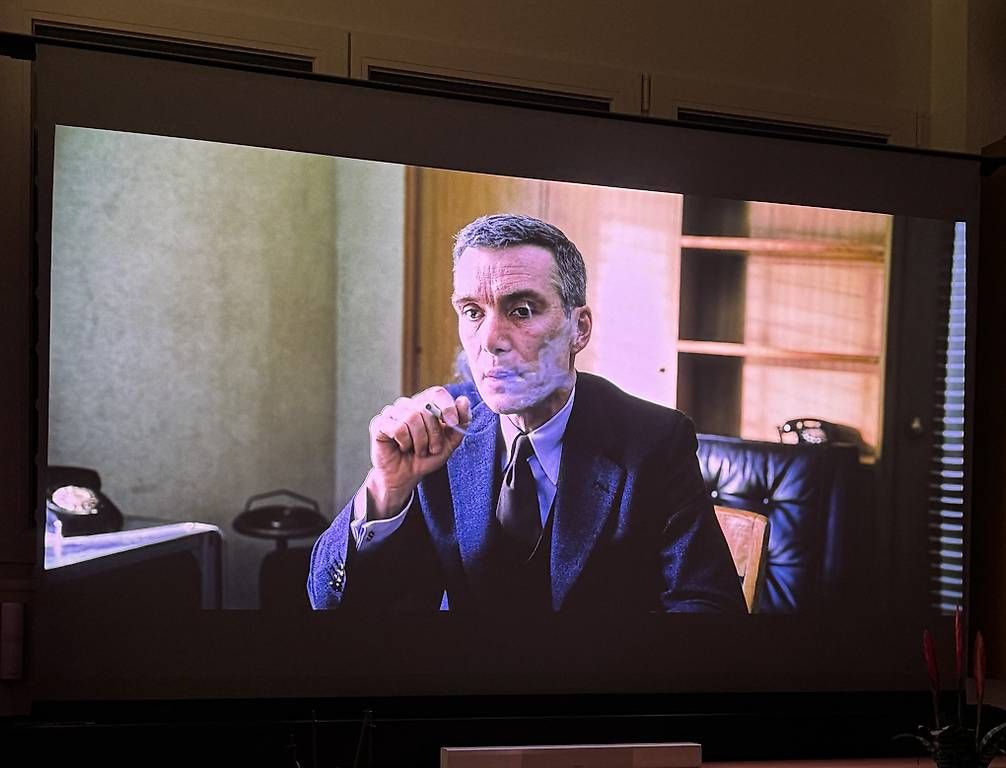 LG Proiettori: LG CineBeam HU85LS 4K – Usato da Appenzell venduto da asc_2hjb 3