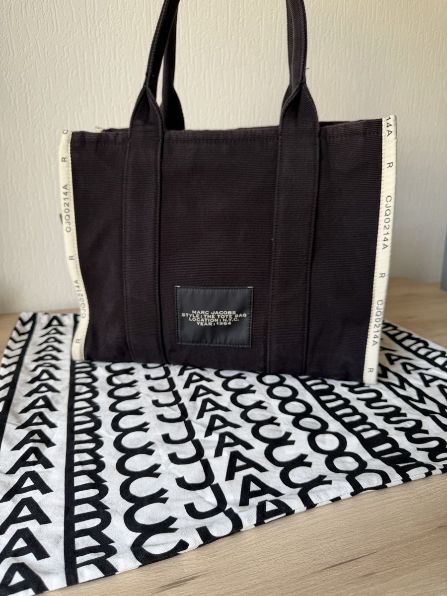 Marc Jacobs Taschen für Damen: MARC JACOBS THE TOTE BAG – Gebraucht aus Genève von yav_9r9f 1