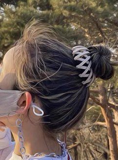 Accessori per capelli: NEUER moderner Haarschmuck beige - 222513 – Nuovo (secondo la descrizione) da Küssnacht am Rigi venduto da Good4Deckeli 4